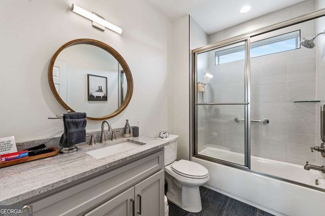 1016 Twisted Oak Road, Talking Rock, GA 30175