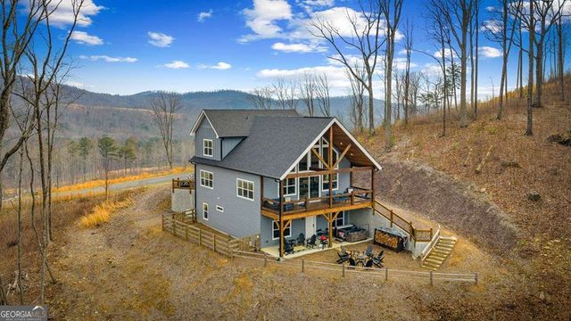 1016 Twisted Oak Road, Talking Rock, GA 30175