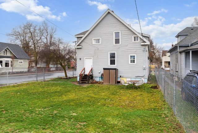 1904 W Gardner Ave, Spokane, WA 99201