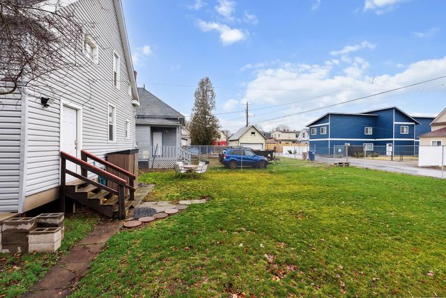 1904 W Gardner Ave, Spokane, WA 99201