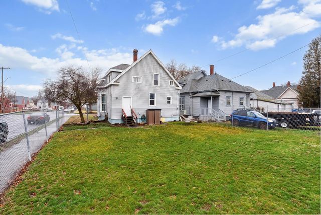 1904 W Gardner Ave, Spokane, WA 99201