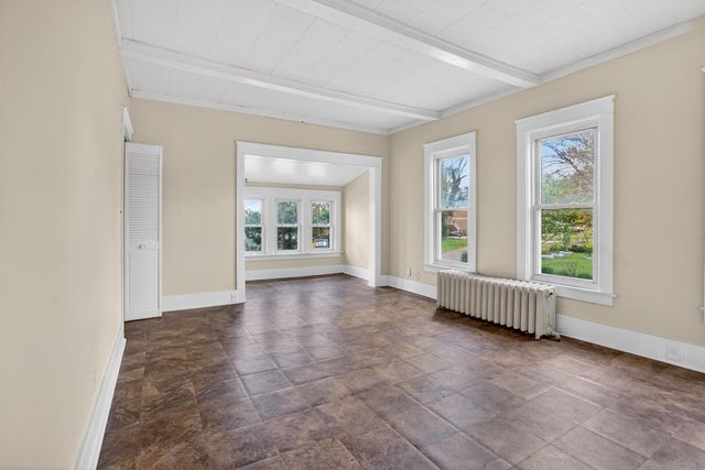 439 W Columbia Avenue, Battle Creek, MI 49015