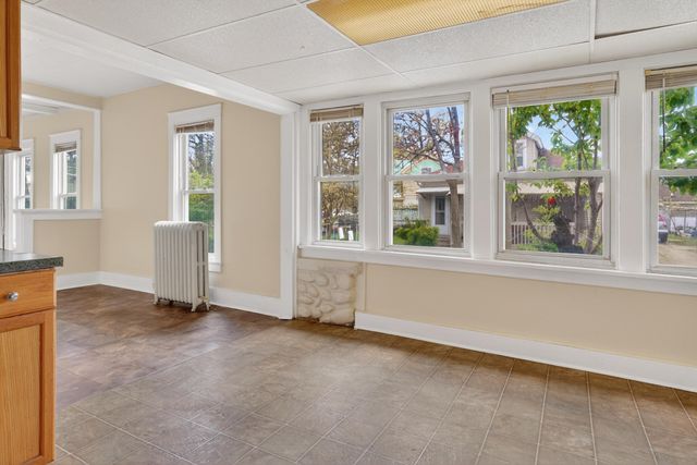 439 W Columbia Avenue, Battle Creek, MI 49015