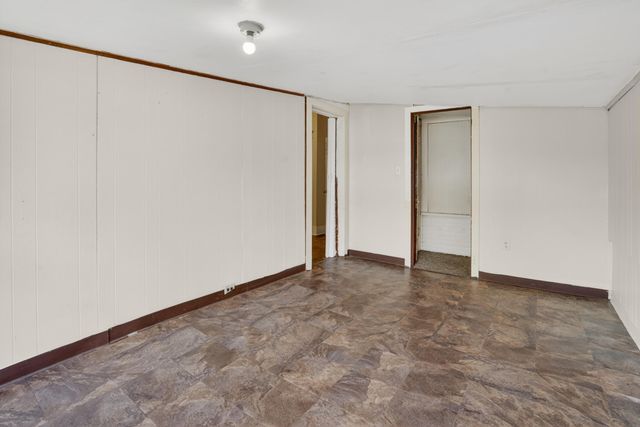 439 W Columbia Avenue, Battle Creek, MI 49015