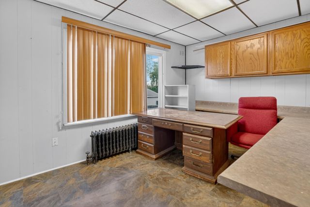 439 W Columbia Avenue, Battle Creek, MI 49015