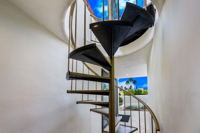 49150 Della Robia Lane, Palm Desert, CA 92260