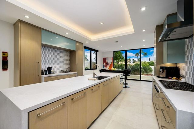 49150 Della Robia Lane, Palm Desert, CA 92260