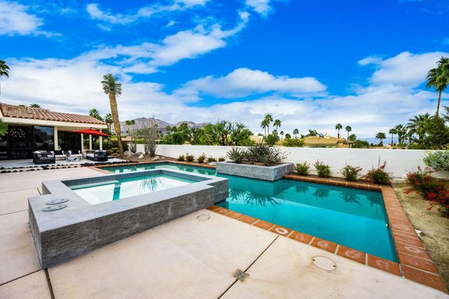 49150 Della Robia Lane, Palm Desert, CA 92260