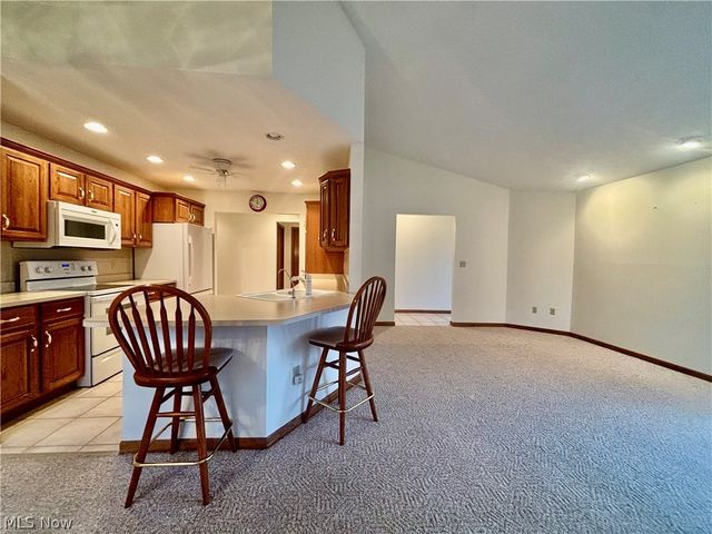 4175 Fawn Trail NE A, Warren, OH 44483