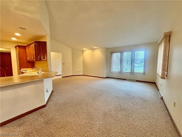 4175 Fawn Trail NE A, Warren, OH 44483