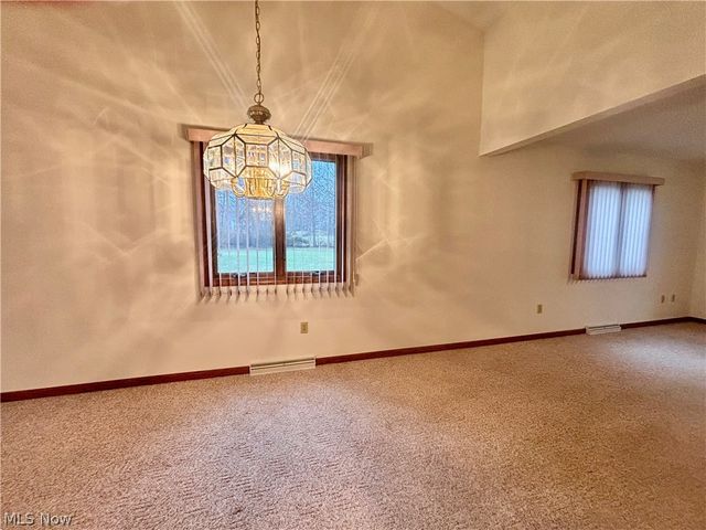 4175 Fawn Trail NE A, Warren, OH 44483