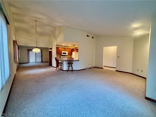 4175 Fawn Trail NE A, Warren, OH 44483