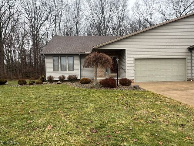 4175 Fawn Trail NE A, Warren, OH 44483