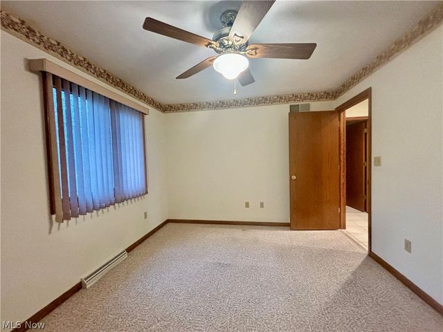 4175 Fawn Trail NE A, Warren, OH 44483