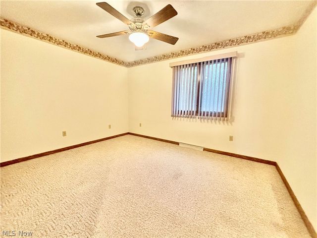 4175 Fawn Trail NE A, Warren, OH 44483