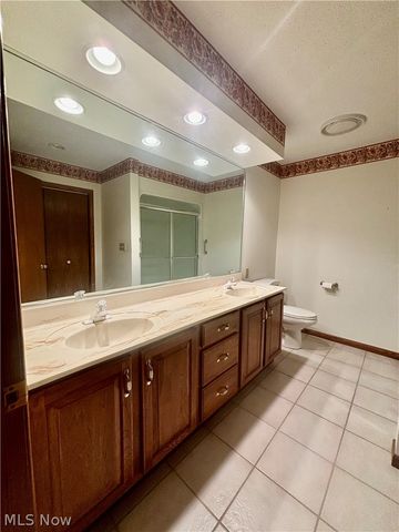 4175 Fawn Trail NE A, Warren, OH 44483