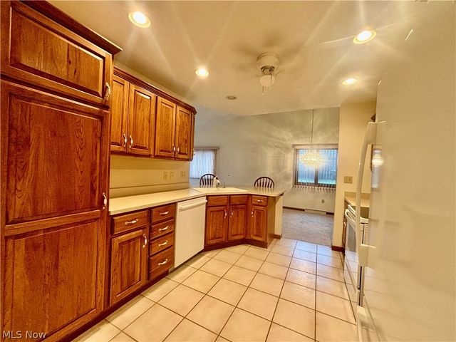 4175 Fawn Trail NE A, Warren, OH 44483