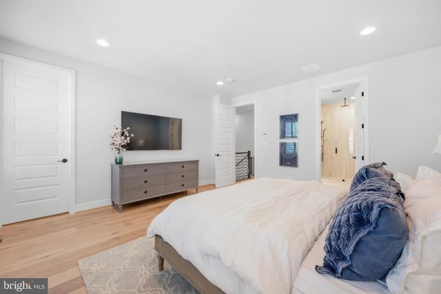 9771 SANVITALIA ST, Bethesda, MD 20817