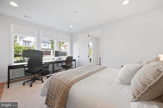 9771 SANVITALIA ST, Bethesda, MD 20817
