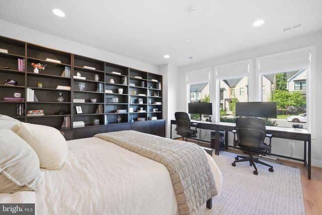 9771 SANVITALIA ST, Bethesda, MD 20817