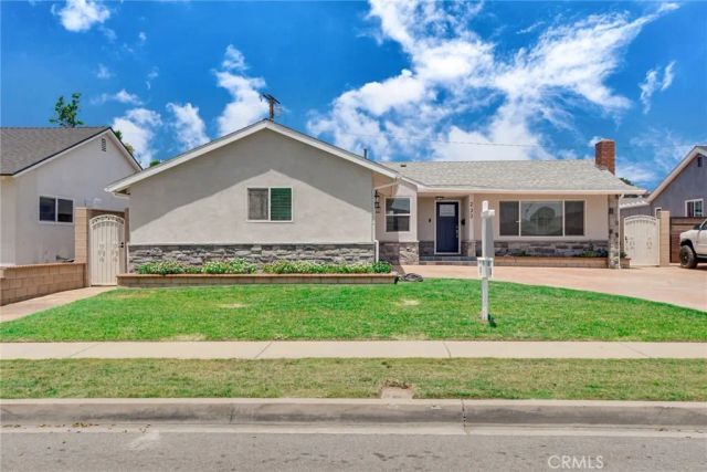 233 E Tudor, Covina, CA 91722