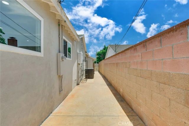 233 E Tudor, Covina, CA 91722