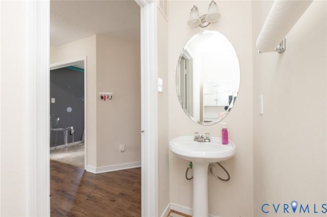 2909 Reynolds Rd, Henrico, VA 23223