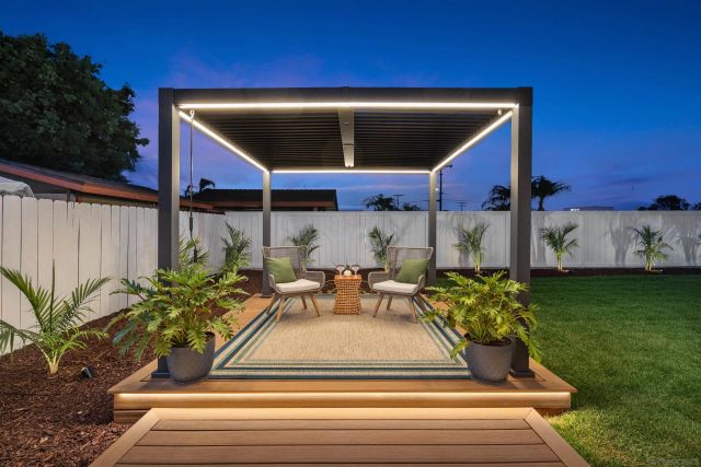 5284 Winthrop St, San Diego, CA 92117