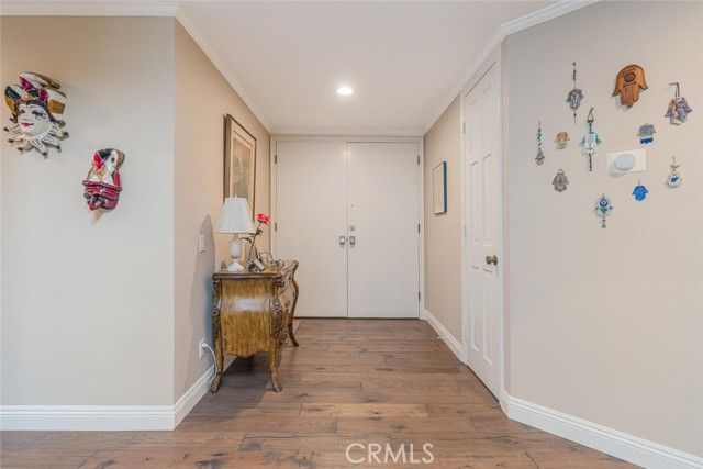 4727 Park Encino 330, Encino (los Angeles), CA 91436