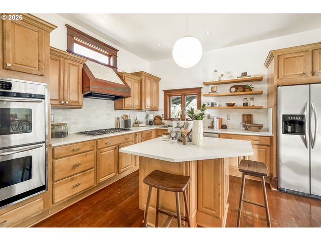 2854 Se ANKENY St, Portland, OR 97214