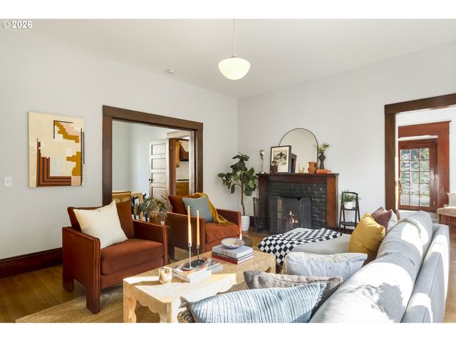 2854 Se ANKENY St, Portland, OR 97214