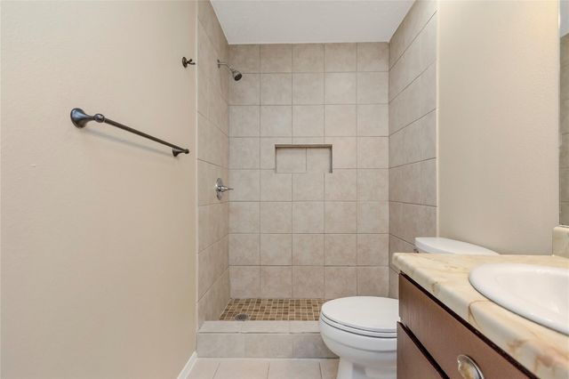 6903 Foxmont Lane, Humble, TX 77338