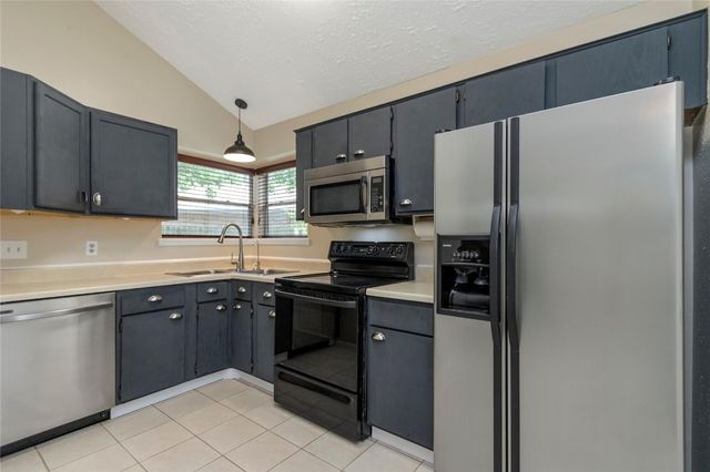6903 Foxmont Lane, Humble, TX 77338