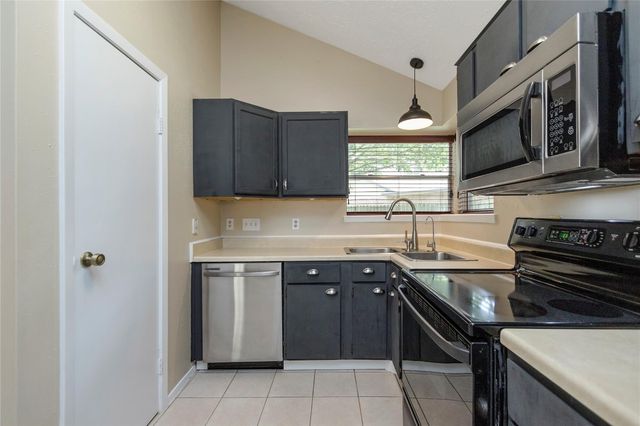6903 Foxmont Lane, Humble, TX 77338
