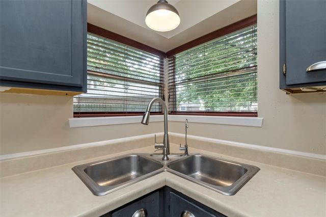 6903 Foxmont Lane, Humble, TX 77338