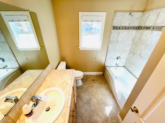 137 Cypress Hill Dr, Grass Valley, CA 95945