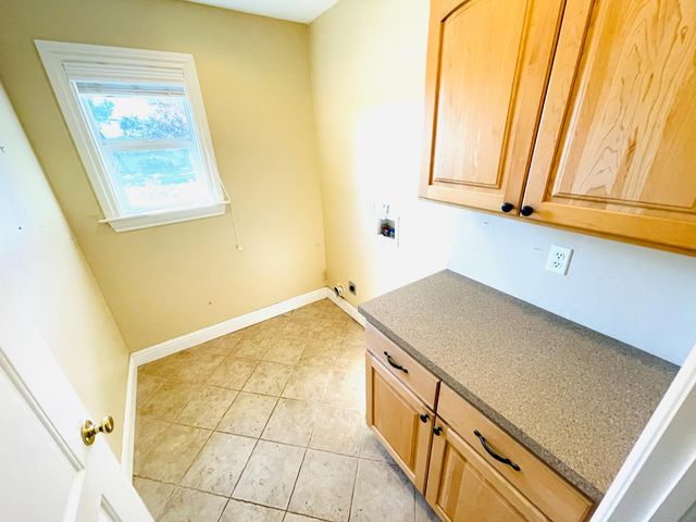 137 Cypress Hill Dr, Grass Valley, CA 95945