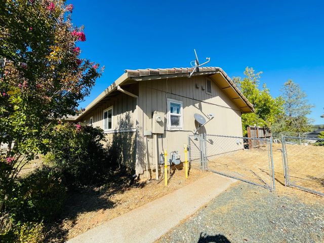 137 Cypress Hill Dr, Grass Valley, CA 95945