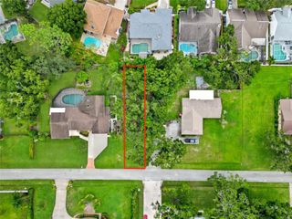 15507 1/2 N HIMES AVENUE, Tampa, FL 33618