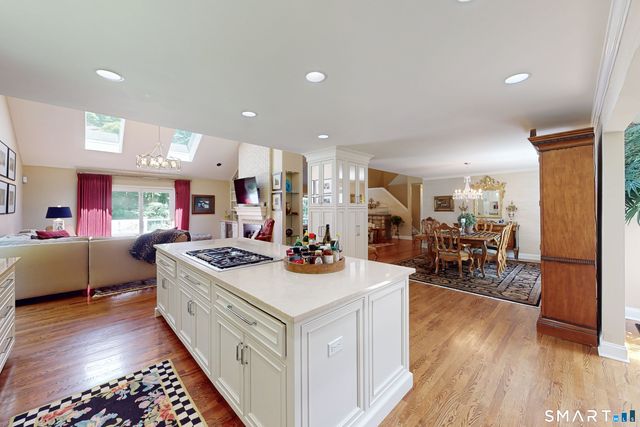12 Lyndenwood Drive, Brookfield, CT 06804
