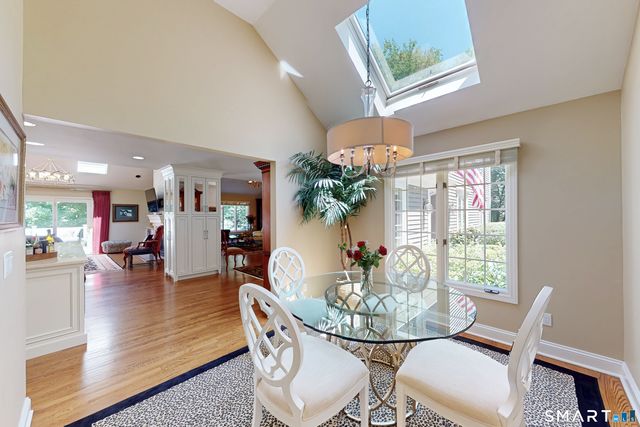 12 Lyndenwood Drive, Brookfield, CT 06804