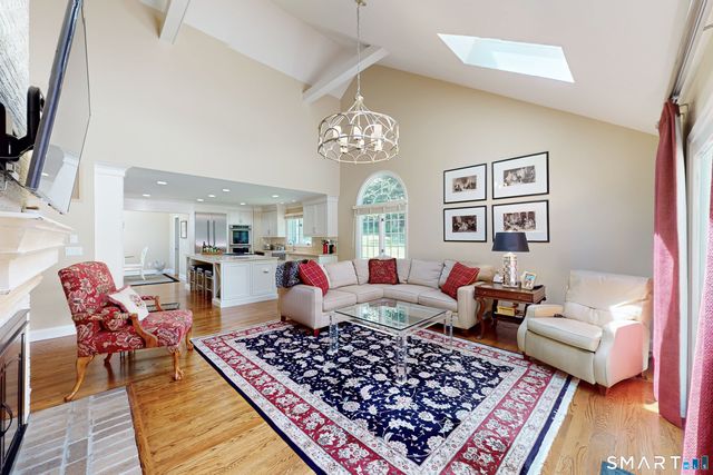 12 Lyndenwood Drive, Brookfield, CT 06804