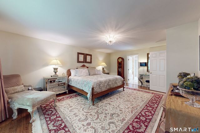 12 Lyndenwood Drive, Brookfield, CT 06804