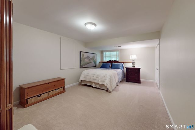 12 Lyndenwood Drive, Brookfield, CT 06804