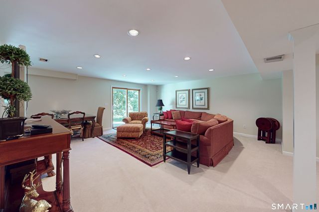 12 Lyndenwood Drive, Brookfield, CT 06804
