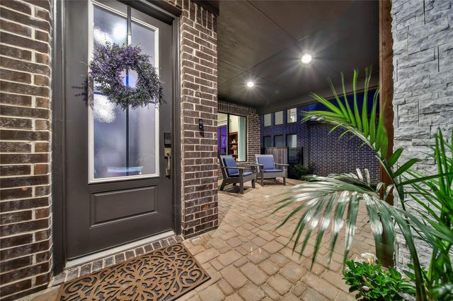 1015 Oak Briar Lane, Montgomery, TX 77384