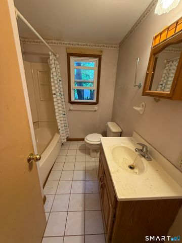 94 Moosup Trail, Monroe, CT 06468