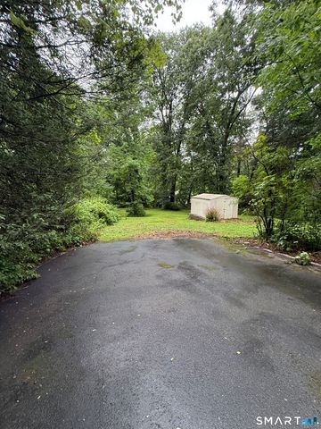 94 Moosup Trail, Monroe, CT 06468