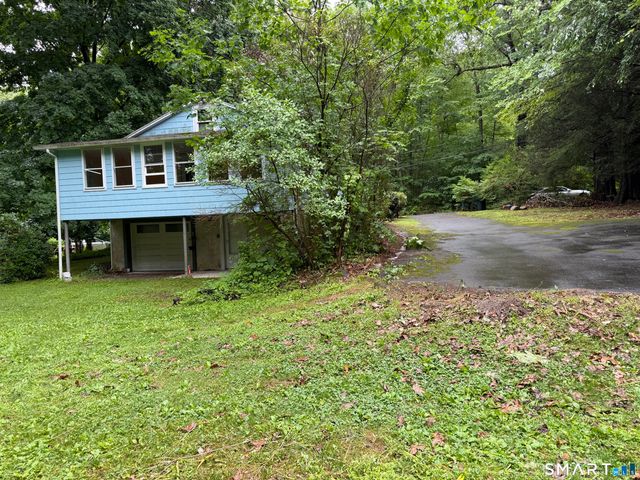 94 Moosup Trail, Monroe, CT 06468