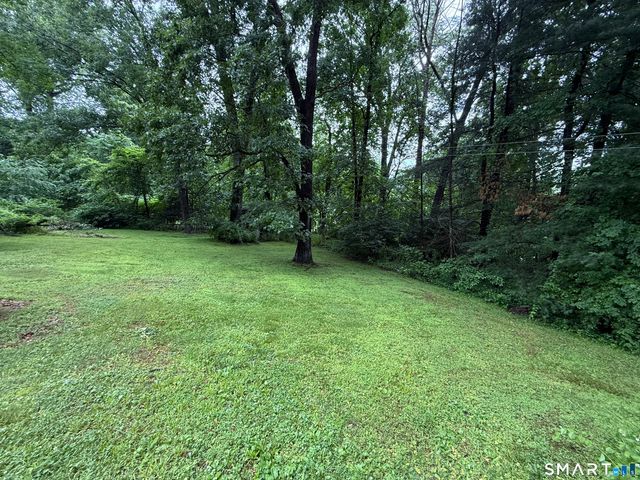 94 Moosup Trail, Monroe, CT 06468